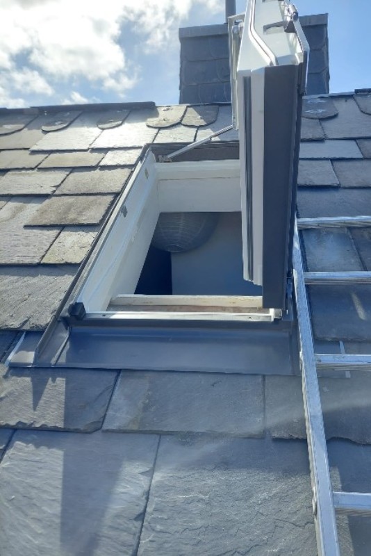 14.	Dachflächenfenstersanierung inkl. Innenverkleidungen